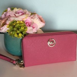 New Michael kors wallet